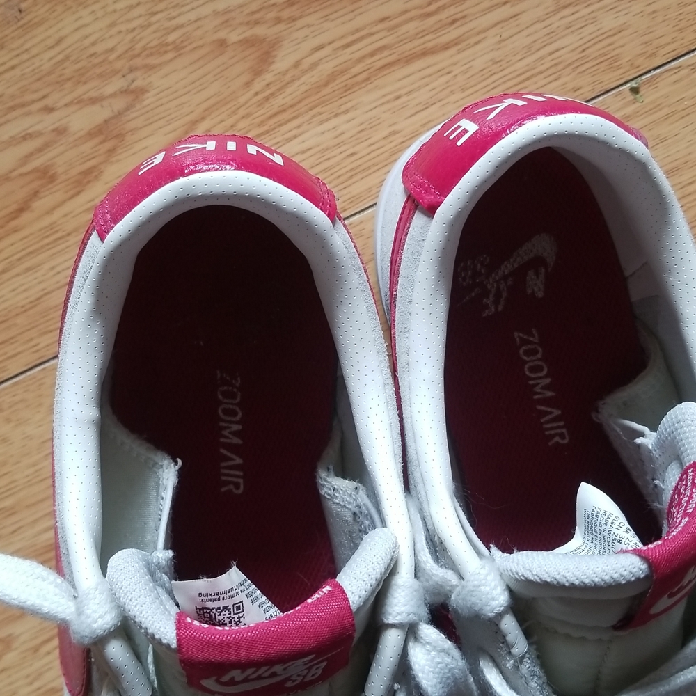 Shoes - Picture 8 of 8